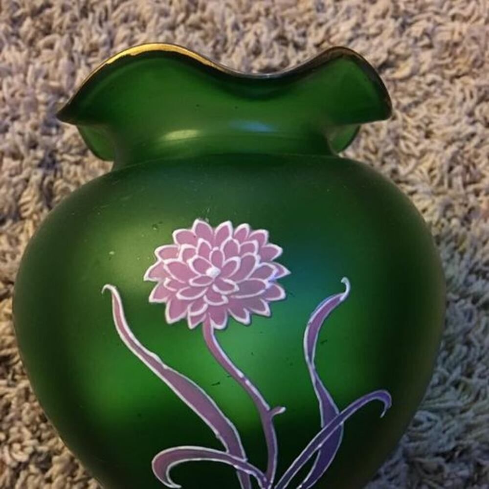 Antique Bohemian Chrysanthemum urn beautiful emerald green